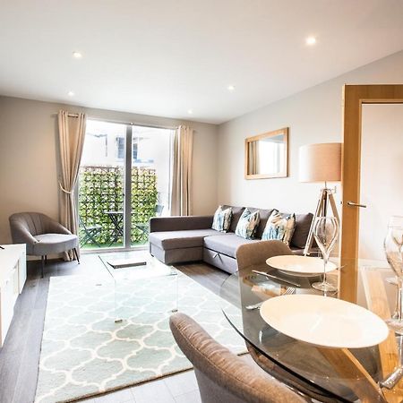 Urban Living'S - The Wren Beautiful City Centre Apartment With Parking Оксфорд Экстерьер фото