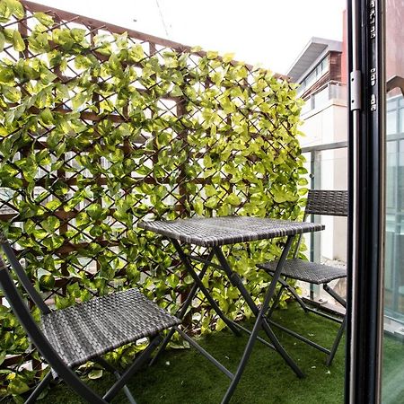 Urban Living'S - The Wren Beautiful City Centre Apartment With Parking Оксфорд Экстерьер фото
