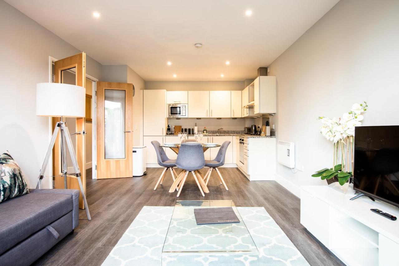Urban Living'S - The Wren Beautiful City Centre Apartment With Parking Оксфорд Экстерьер фото