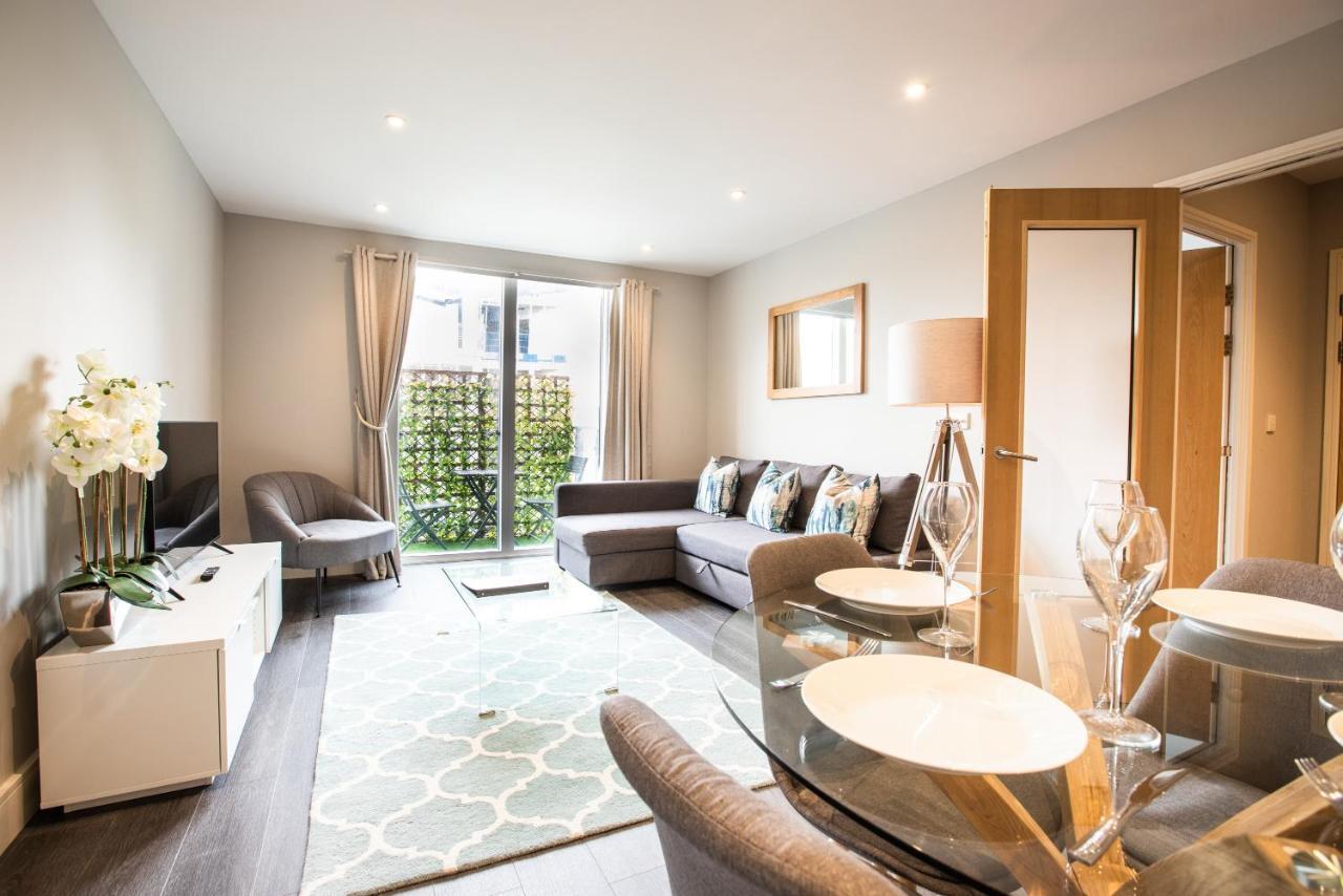Urban Living'S - The Wren Beautiful City Centre Apartment With Parking Оксфорд Экстерьер фото